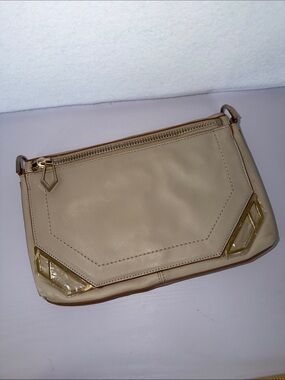 NWOT Botkier Beige Women's Leather Wristlet Clutch